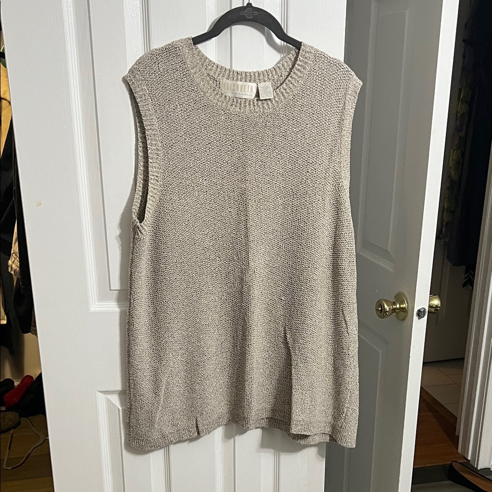 Liz Claiborne Textured Knit Top in Beige